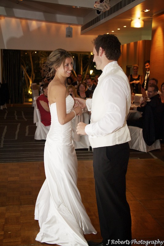 Bridal waltz - wedding photography